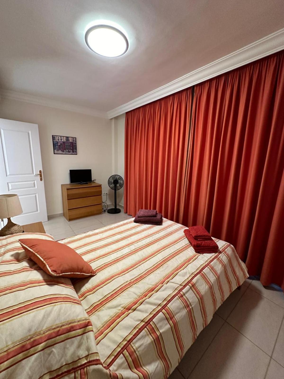 33 Pleasures Del Duque Apartment Costa Adeje  Eksteriør billede